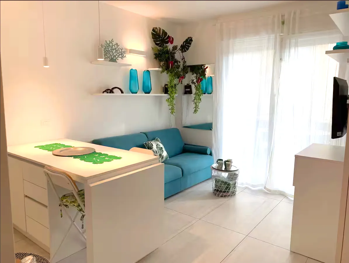 Functionality and style meet in perfect harmony: Suite Jesolo transforms every moment into an experience of pure seaside comfort.