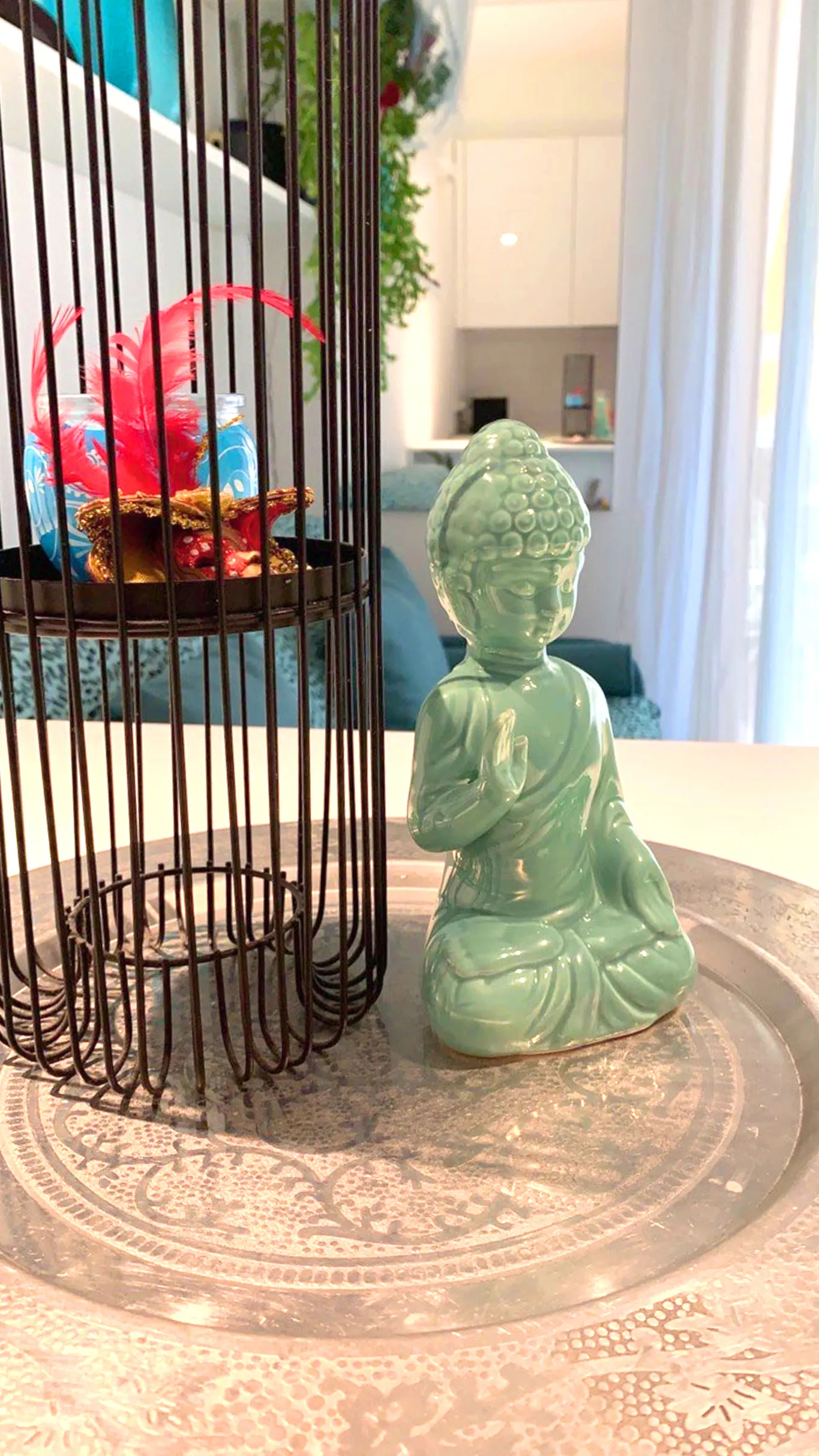 Orient and contemporary embrace with grace: Suite Jesolo tells a story of balance where every detail whispers serenity and pure relaxation.
