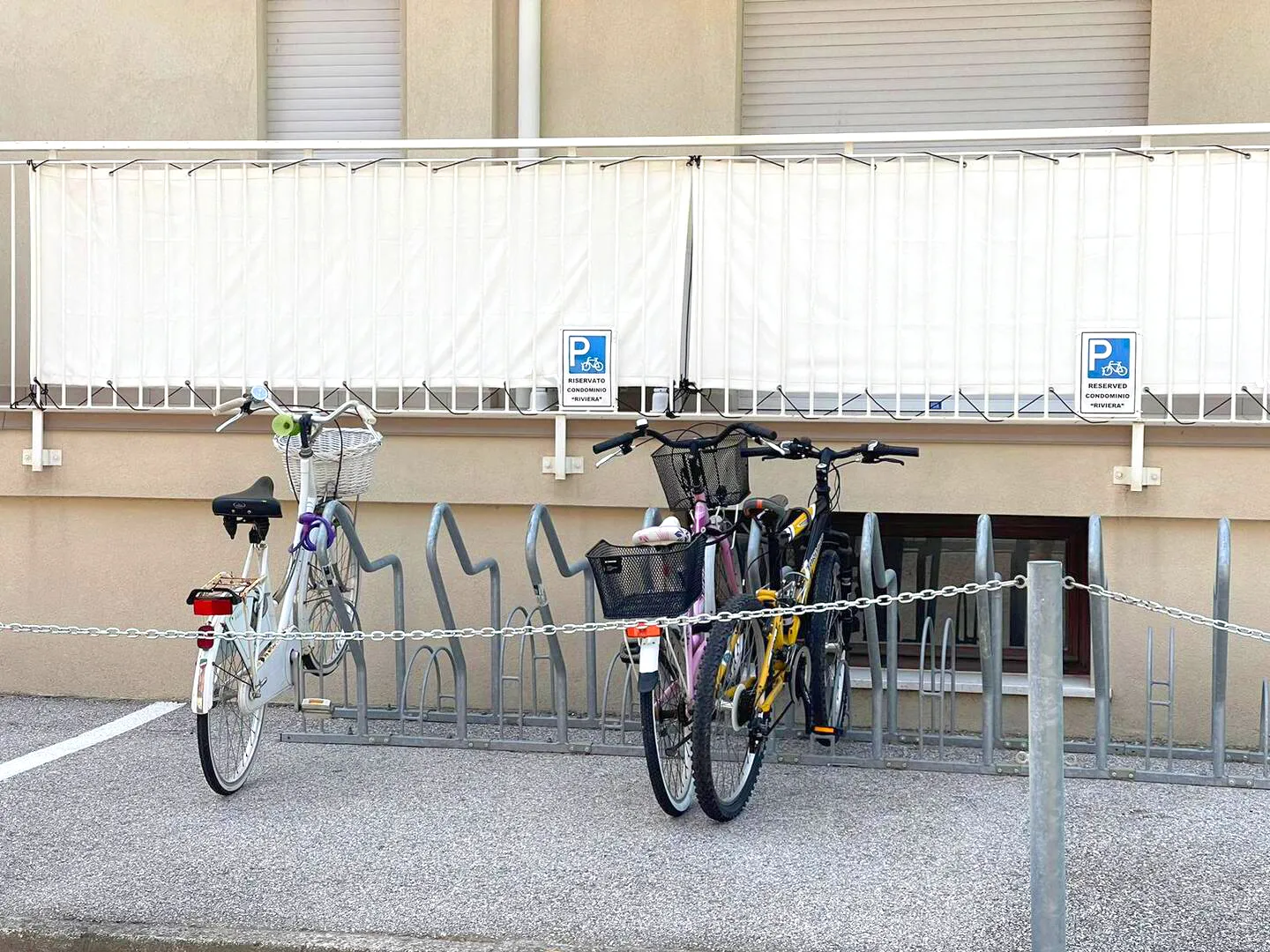 Freedom on two wheels in safety: Suite Jesolo guards your bike with dedicated racks to explore Jesolo in comfort and tranquility.