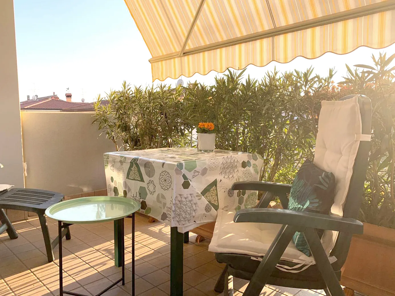 Enjoy a relaxing sunset on the private terrace of Suite Verona: a perfect space for sipping, reading or dreaming.